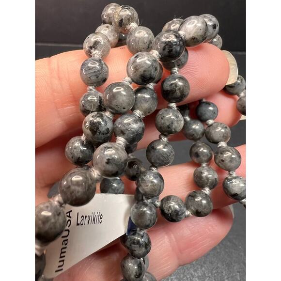 NEW Larvakite 30 inch necklace with pendant - Picture 8 of 10